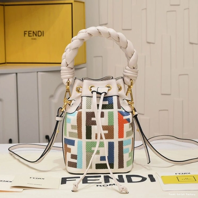 Cheap HOT Woven Motif with Mini Mon Bucket Beige In Handle Bag Canvas Tresor FF Fendi 0816